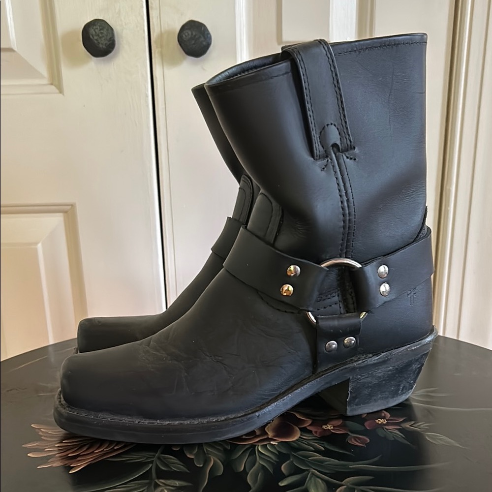 Black Leather Women's Boots